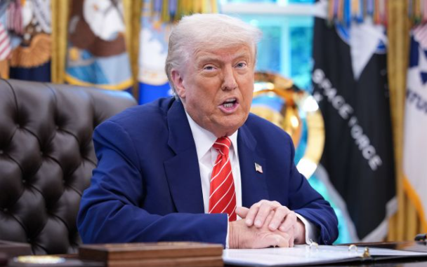 Трамп назвав "невеликою платою" додаткові 200 млрд доларів на війну з Іраном